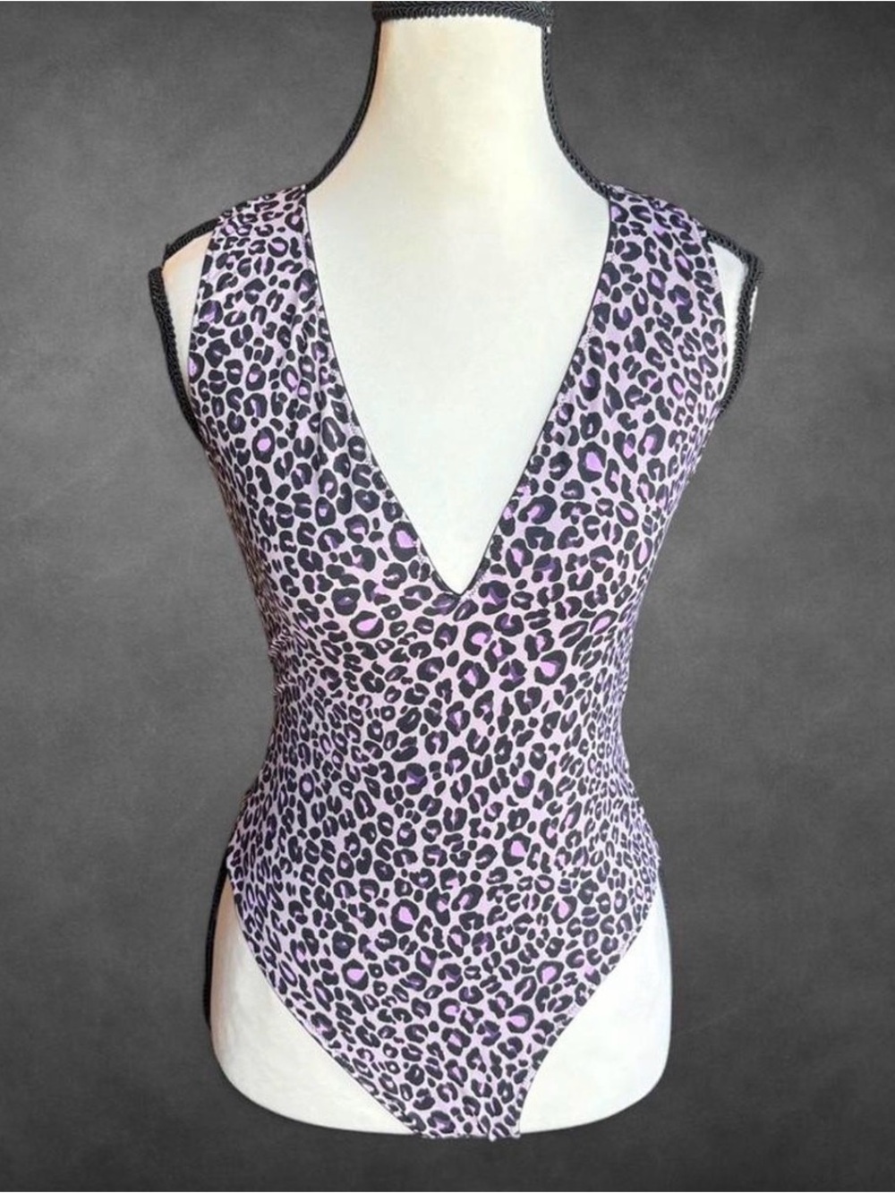 Victoria’s Secret Pink/Purple Leopard Print Plunging Bodysuit - M‎